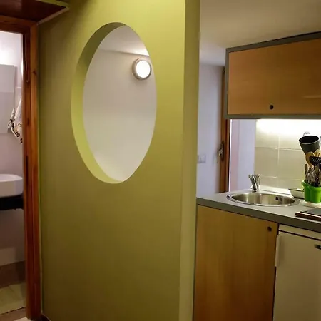 Trastevere Cozy Studio Flat Apartment Rome