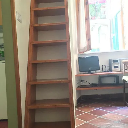 Trastevere Cozy Studio Flat Rome